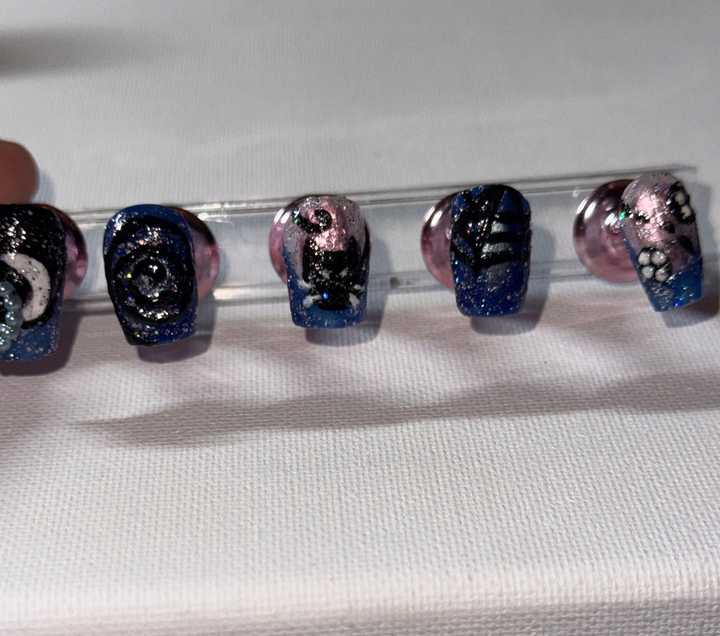 Coraline 💙 | Press-On Nails (Short length)